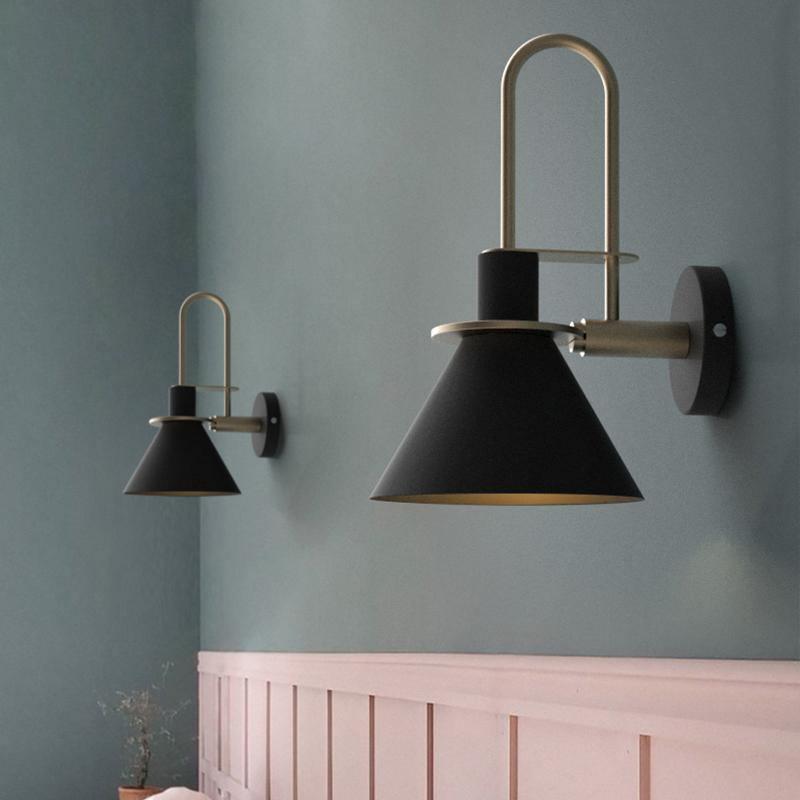 Lustra Wall Lamp Black Gold Minimalist