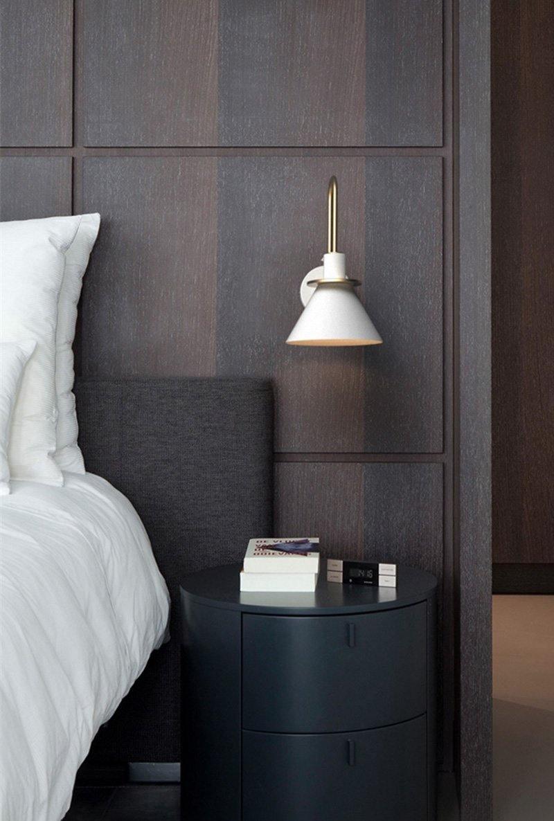 Lustra Wall Lamp Black Gold Minimalist