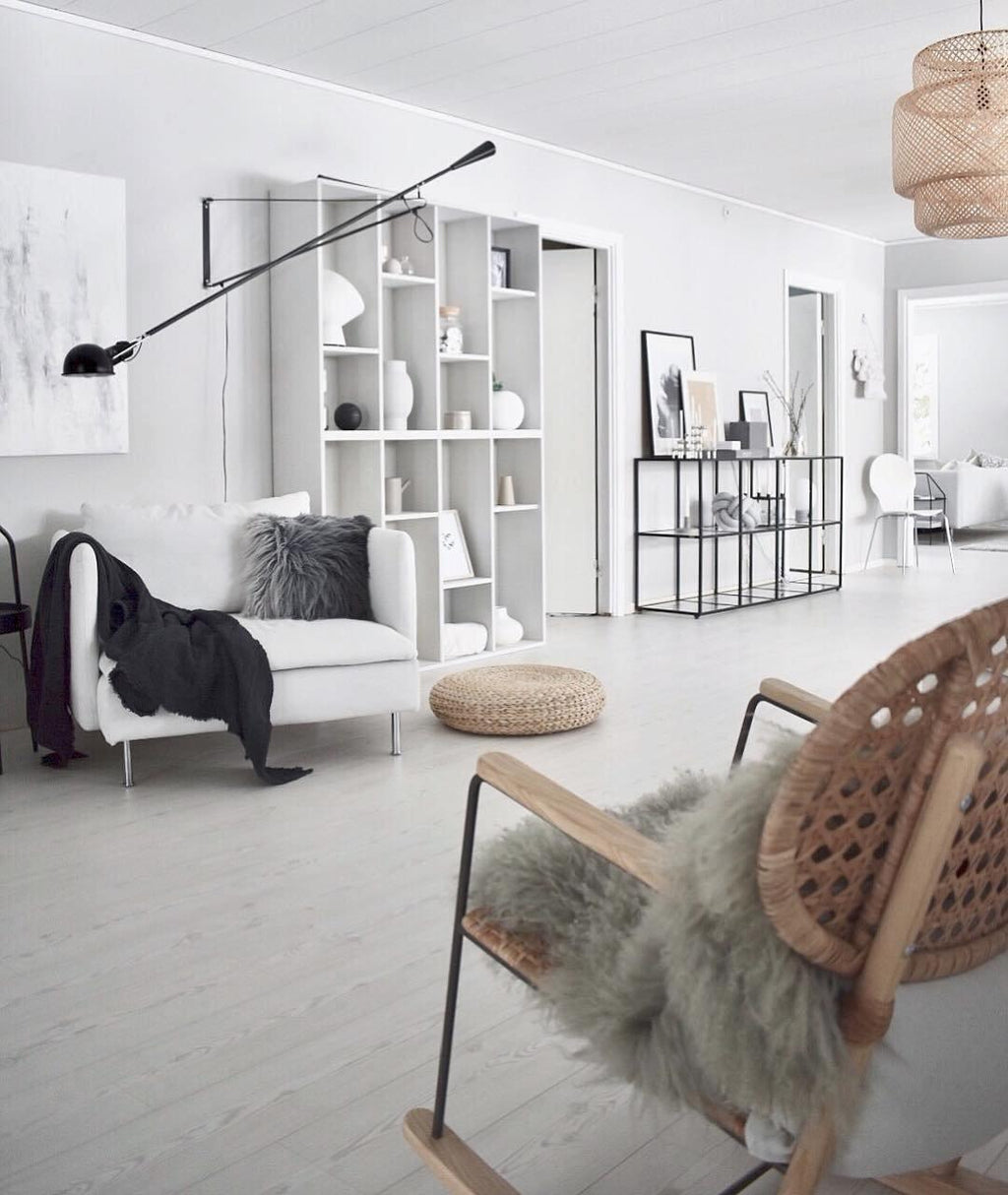 Aella Modern Minimalist Long Arm Wall Lamp