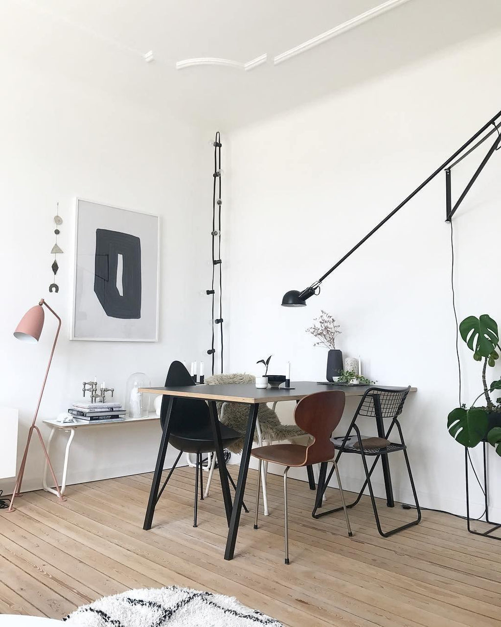 Aella Modern Minimalist Long Arm Wall Lamp