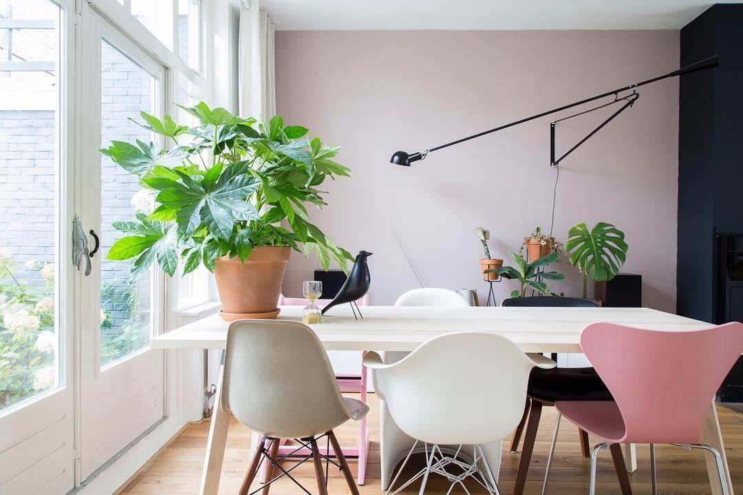 Aella Modern Minimalist Long Arm Wall Lamp