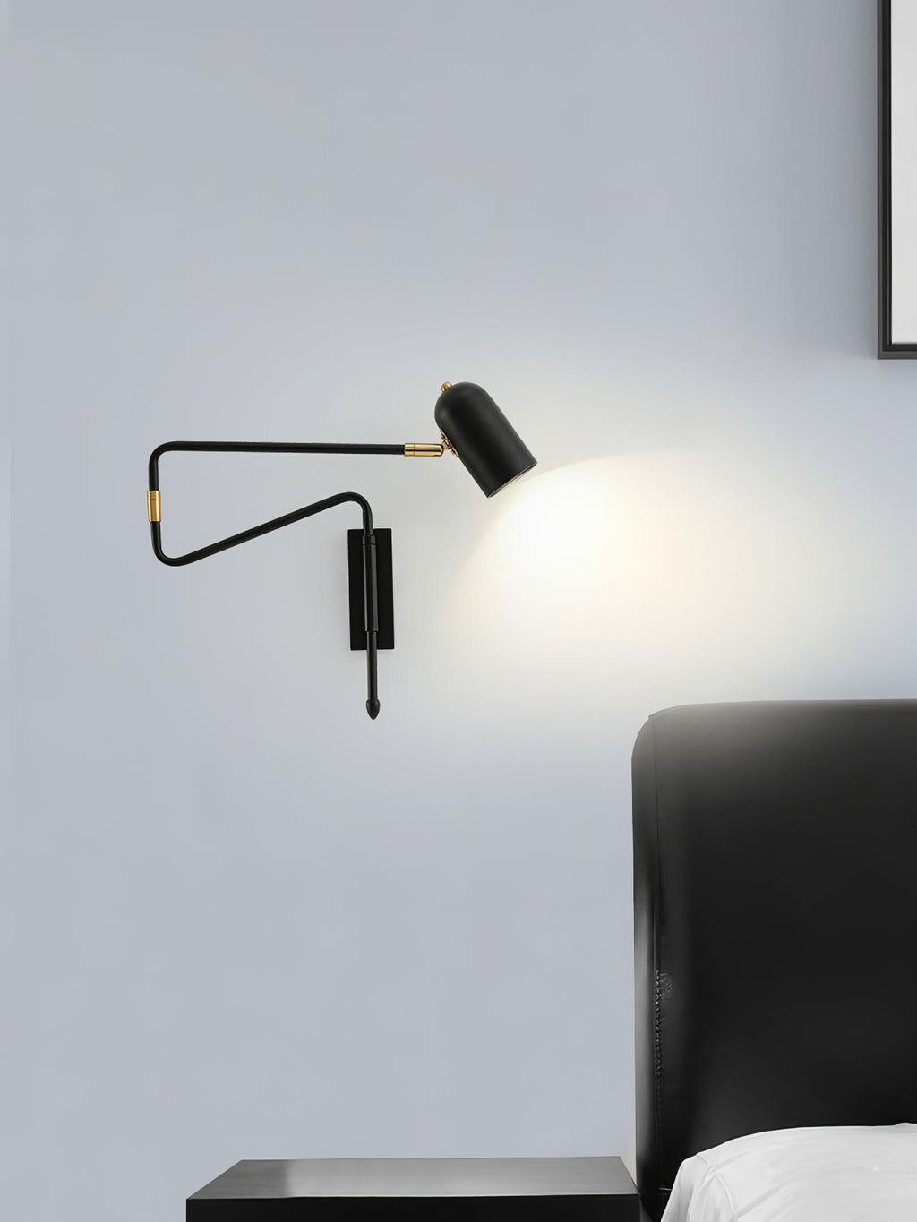 Calistia Contemporary Wall Lamp