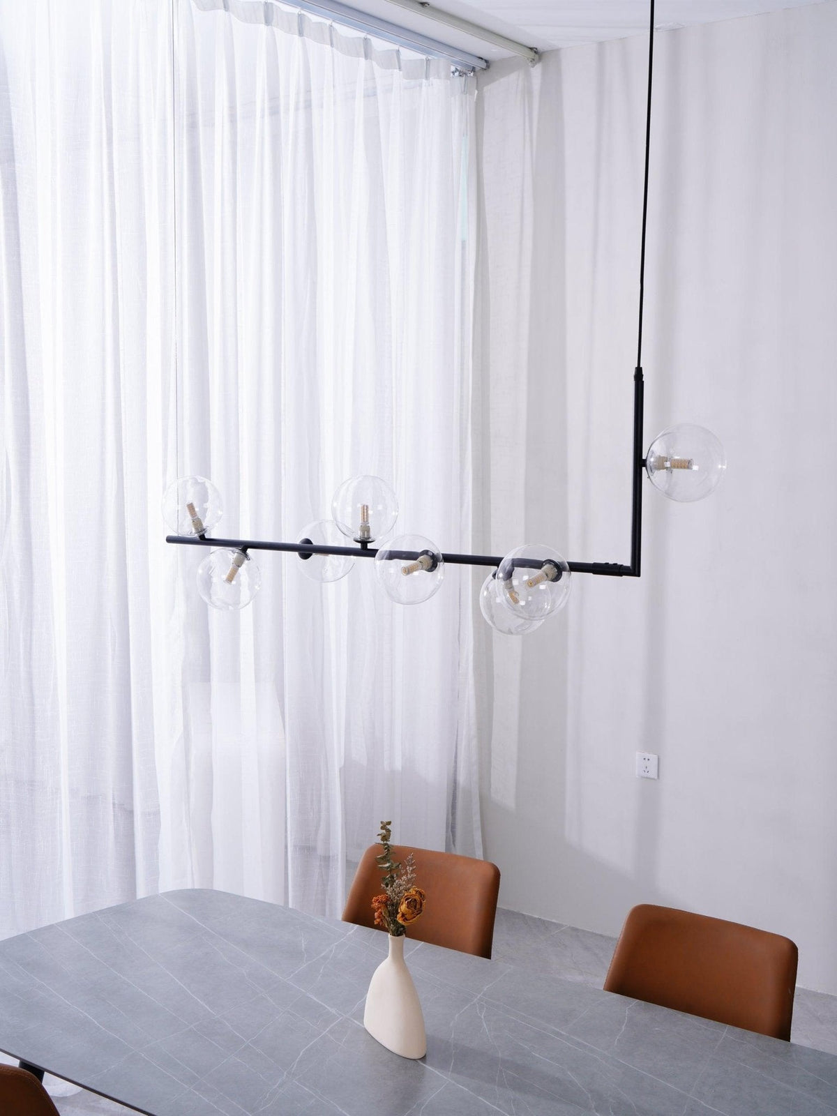 Lustra Chandelier Glass with Black Steel Linear
