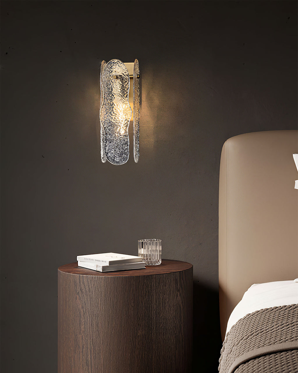 Aitian Wall Lamp Glass Shade With Brass Frame For Hallways