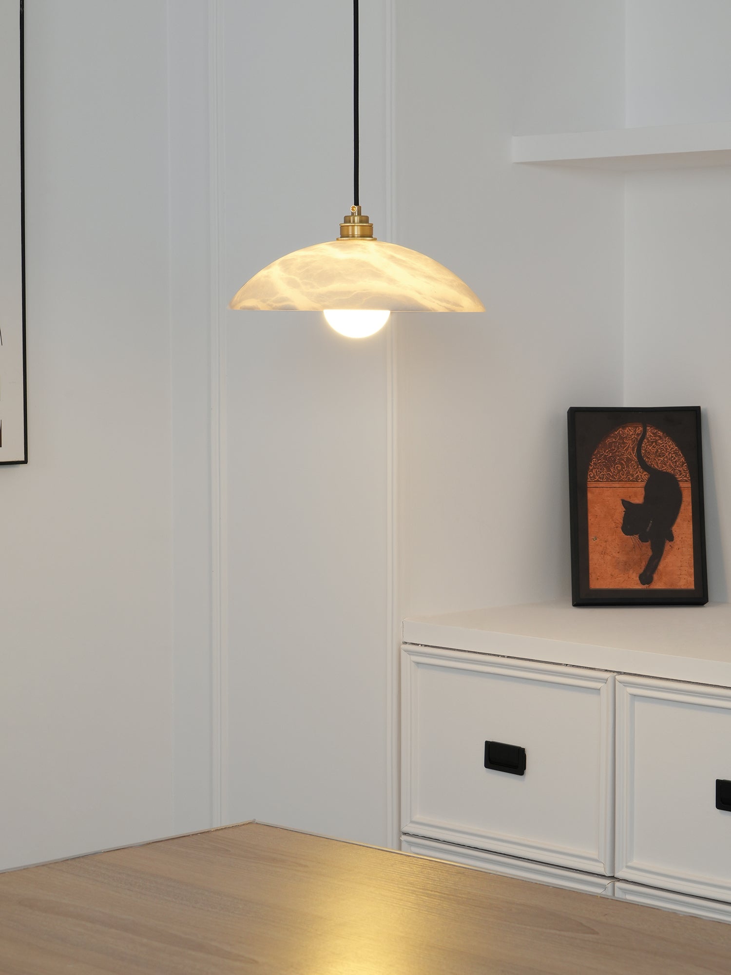 Orcariel Alabaster Pendant Light