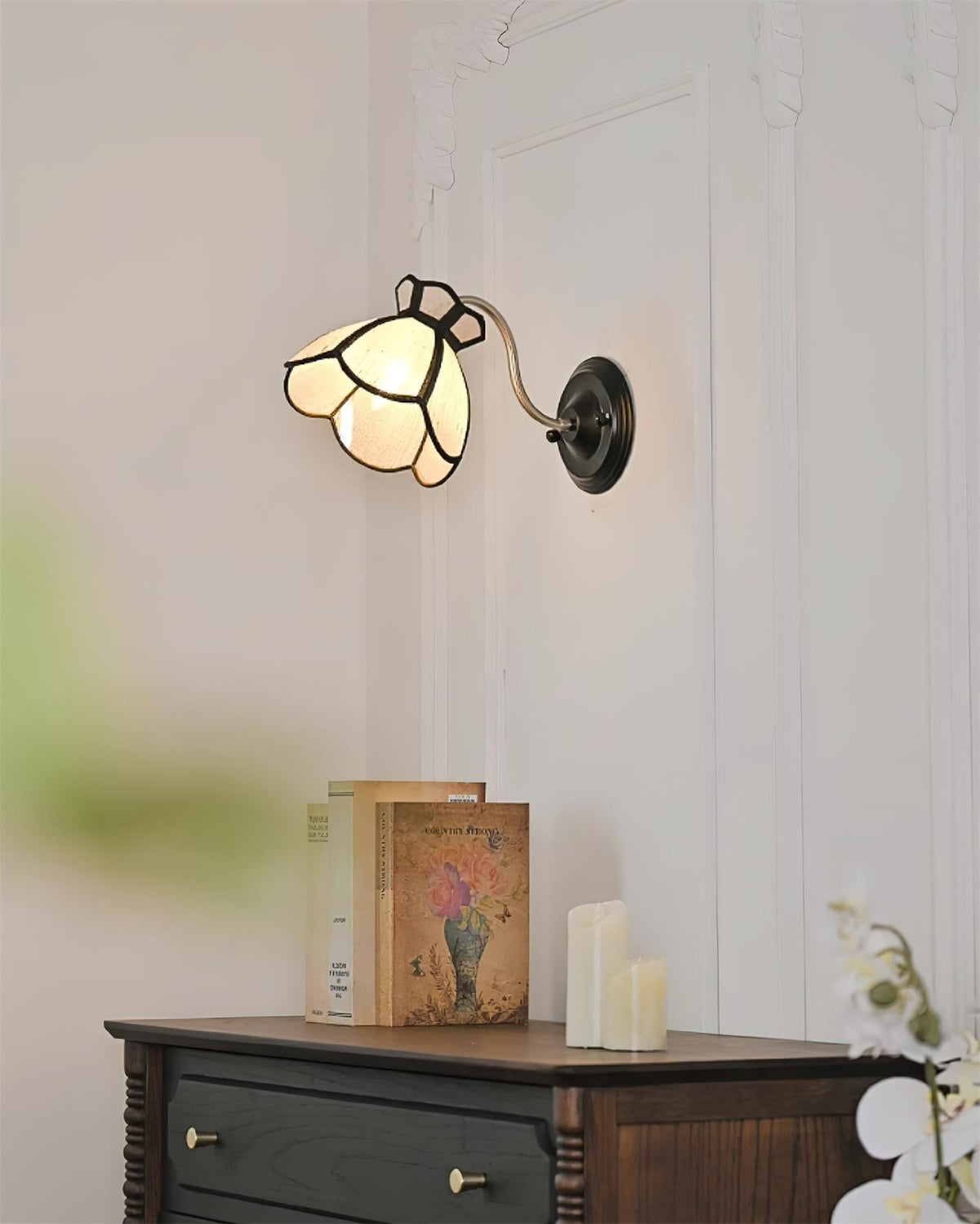 Alessio Wall Lamp Flowers Scallop