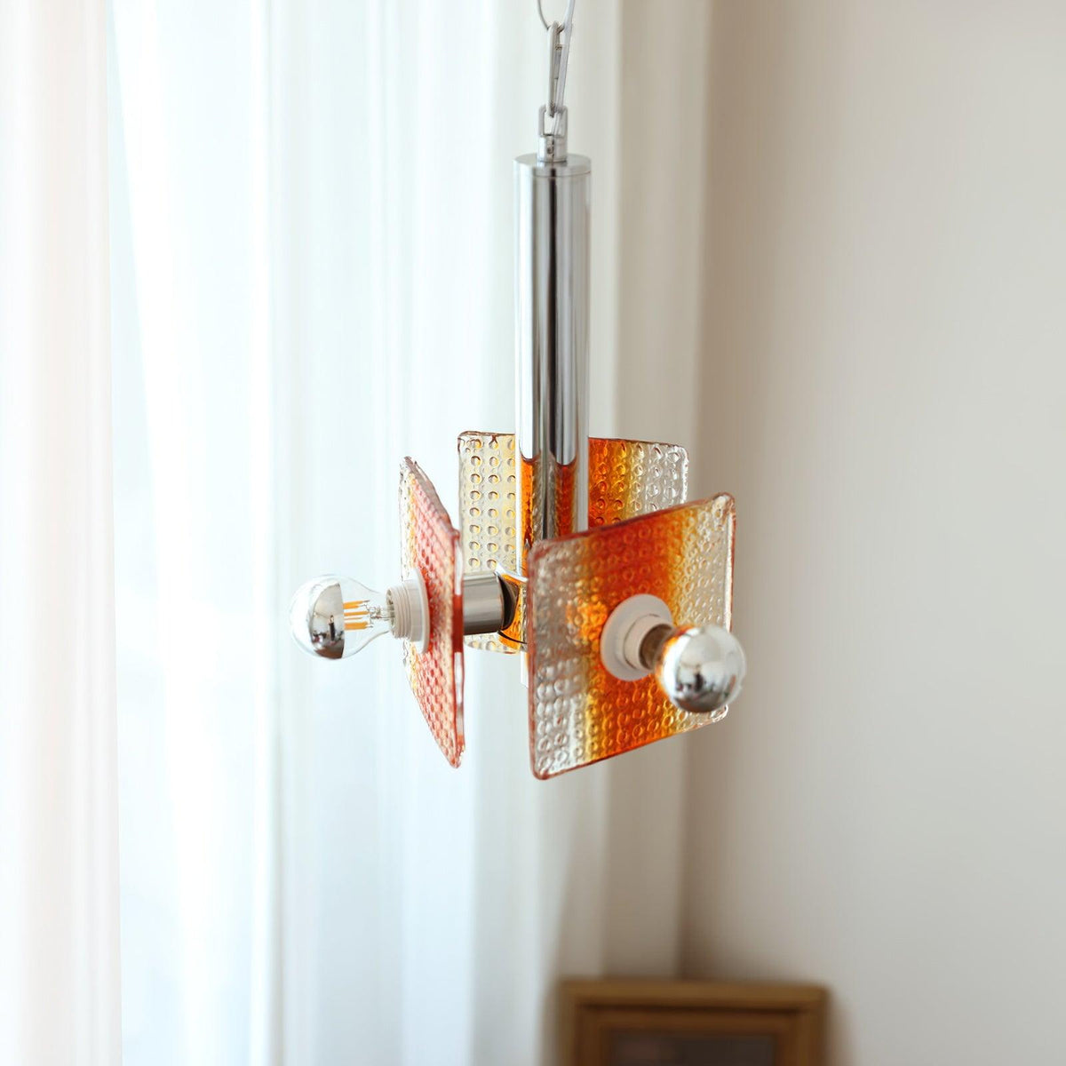 Avenis Glass Elegant Pendant Light