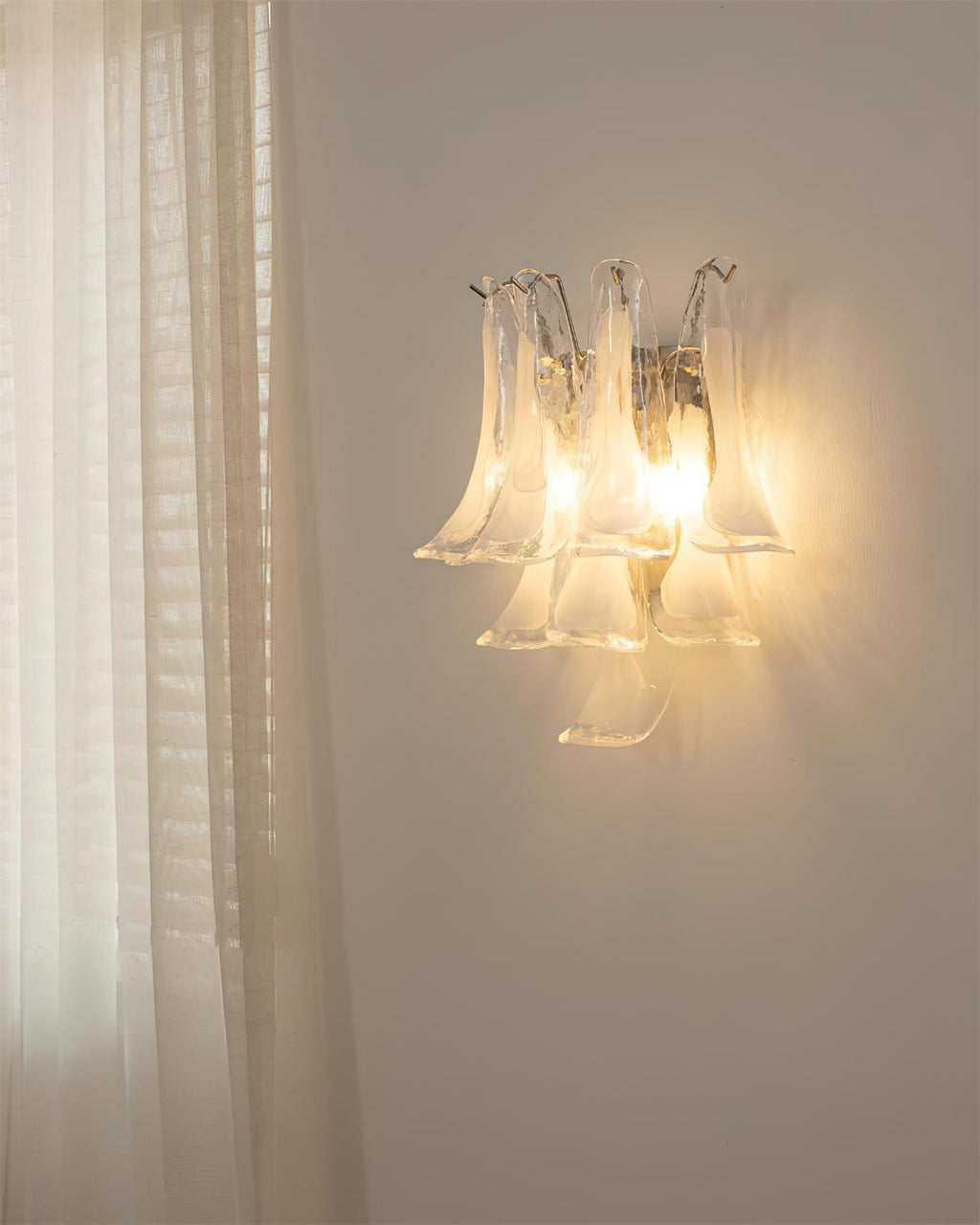 Alrinis Wall Lamp Sculptural Petal Cascade