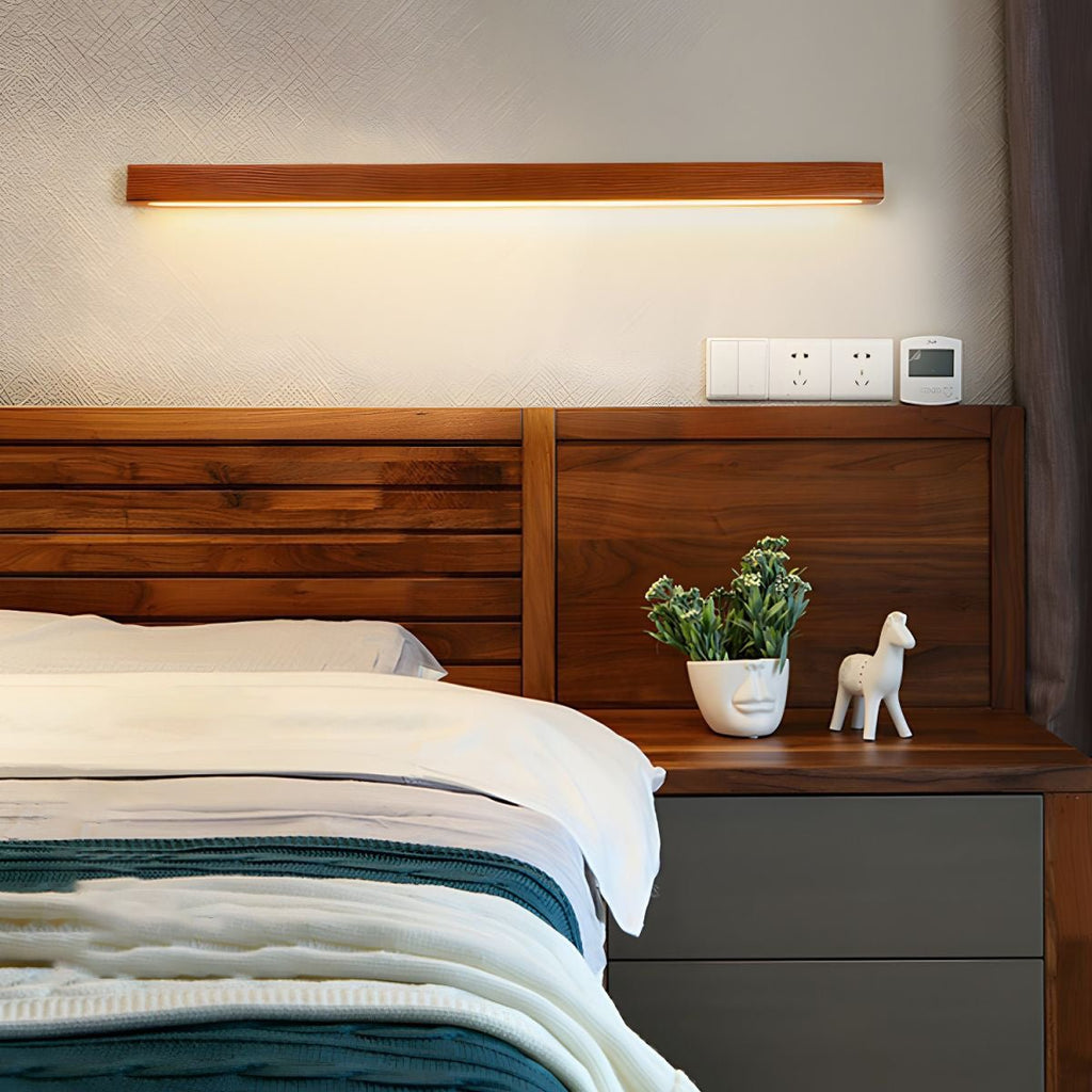 Lustra Wall Light Wood Linear Minimalist LED