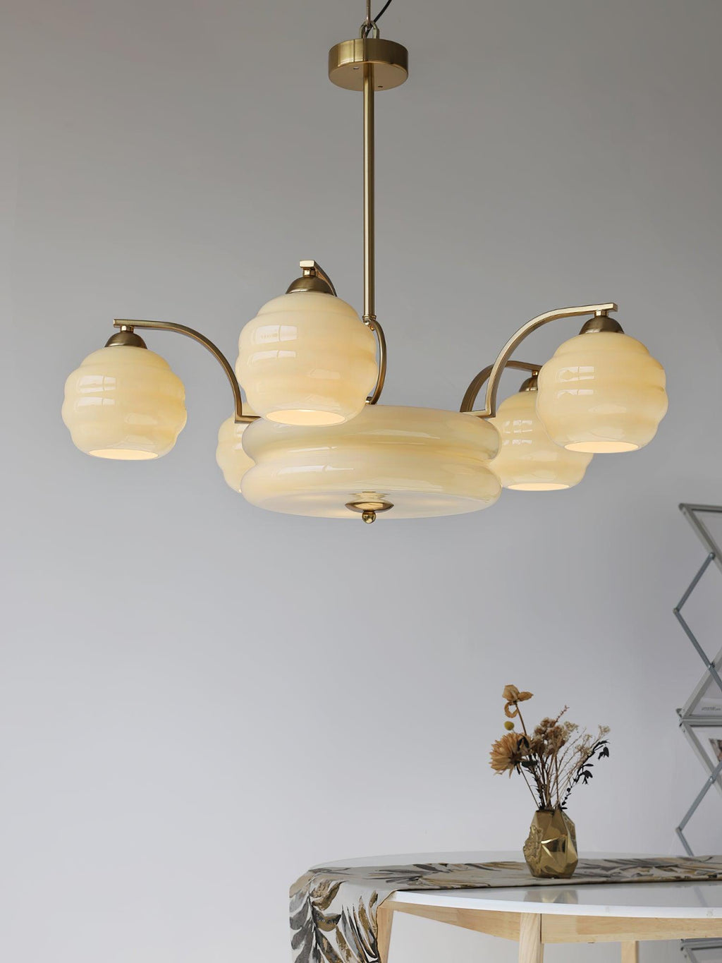 Lustra Chandelier Art Deco Vintage Gold Glass Shades