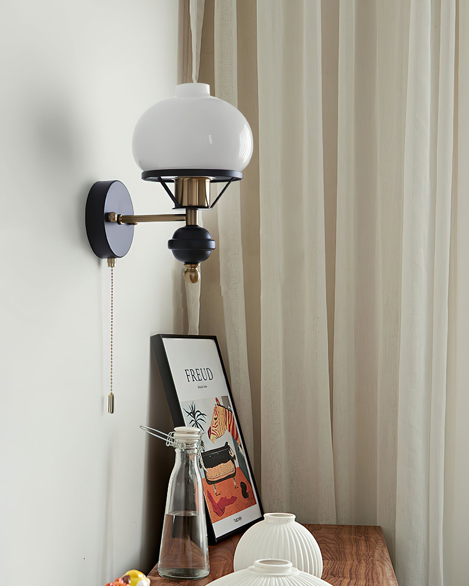 Aurum Balck Wall Light  pull-chain switch