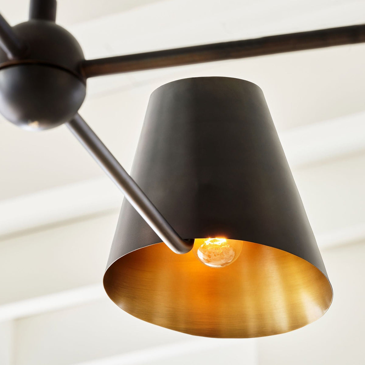 Vemarora Vintage Industrial Linear Chandelier