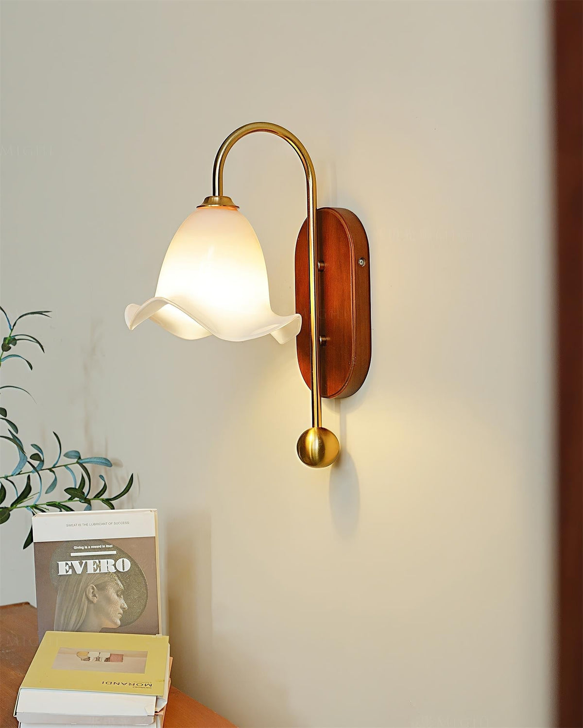 Bellora Wall Lamp Hand-Blown Floral Glass