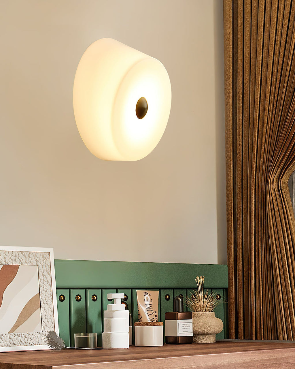 Ben Wall Lamp Glass Subtle Glow