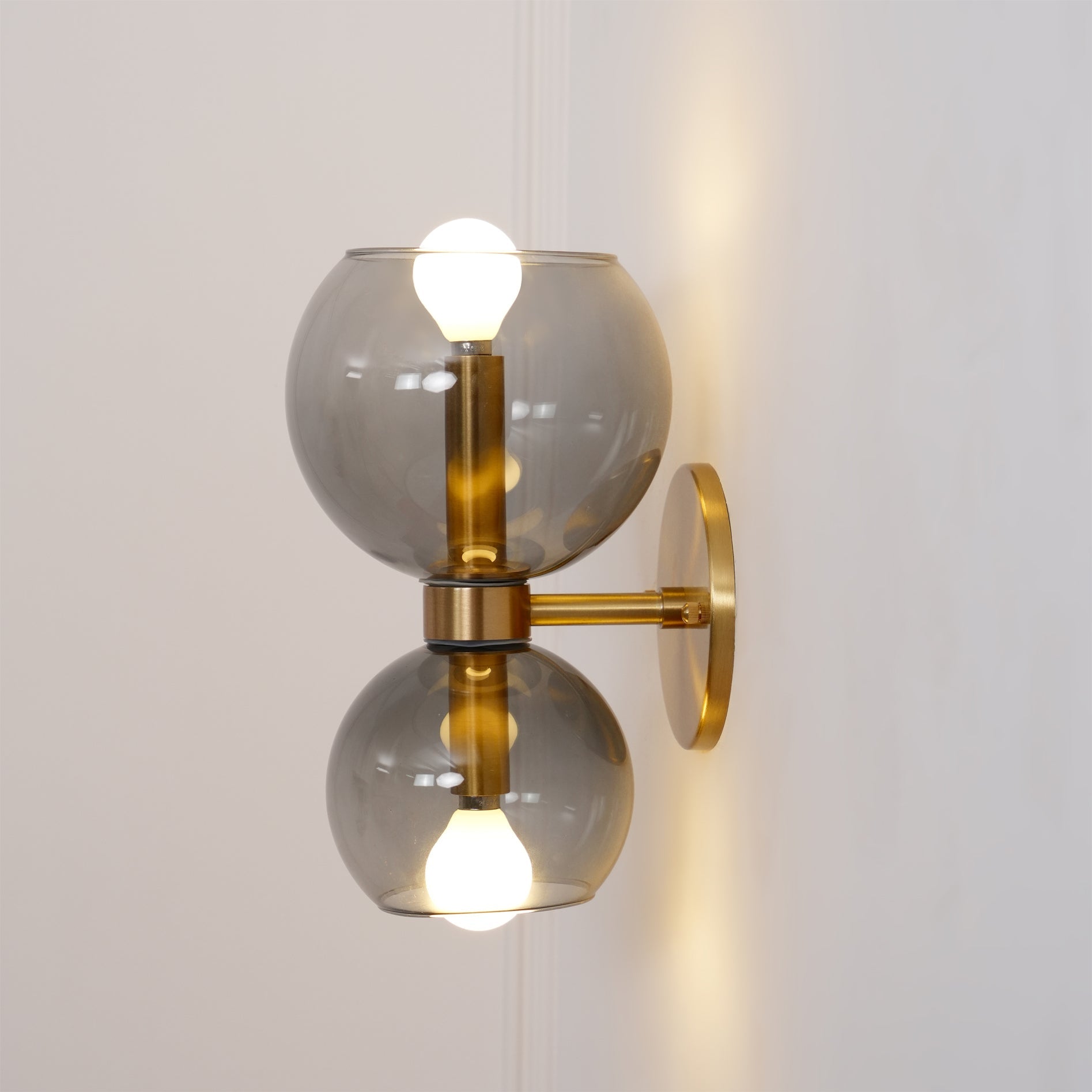Umarion Round Pearl Glass Sconce Wall lamp