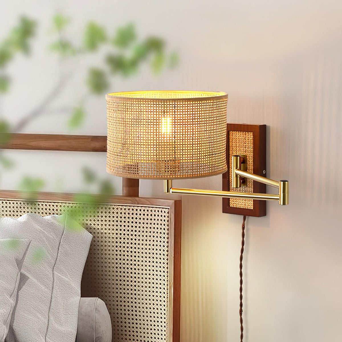 Rivaro Swing Arm Wall Lamp