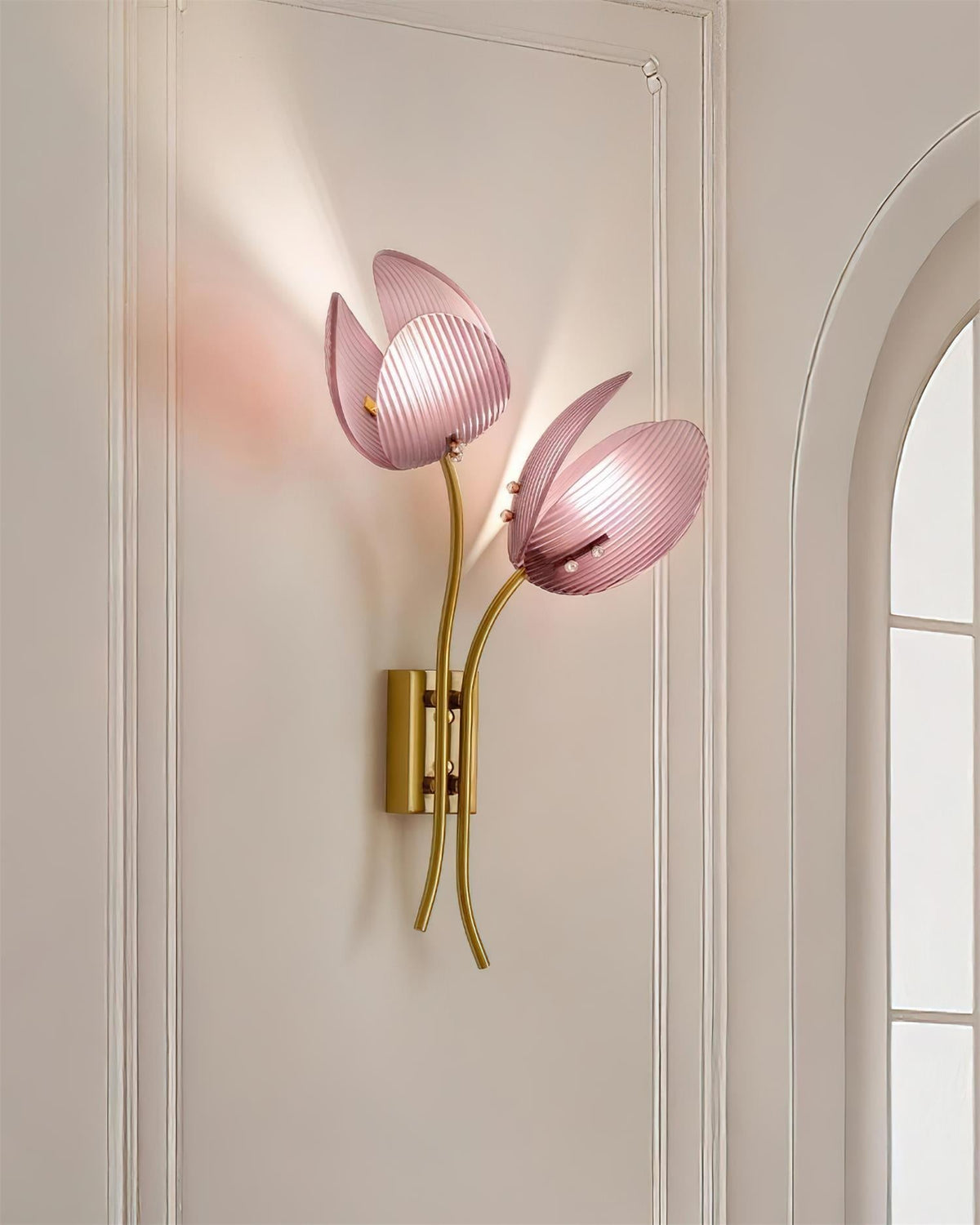Calyssa Petal-Form Wall Lamp