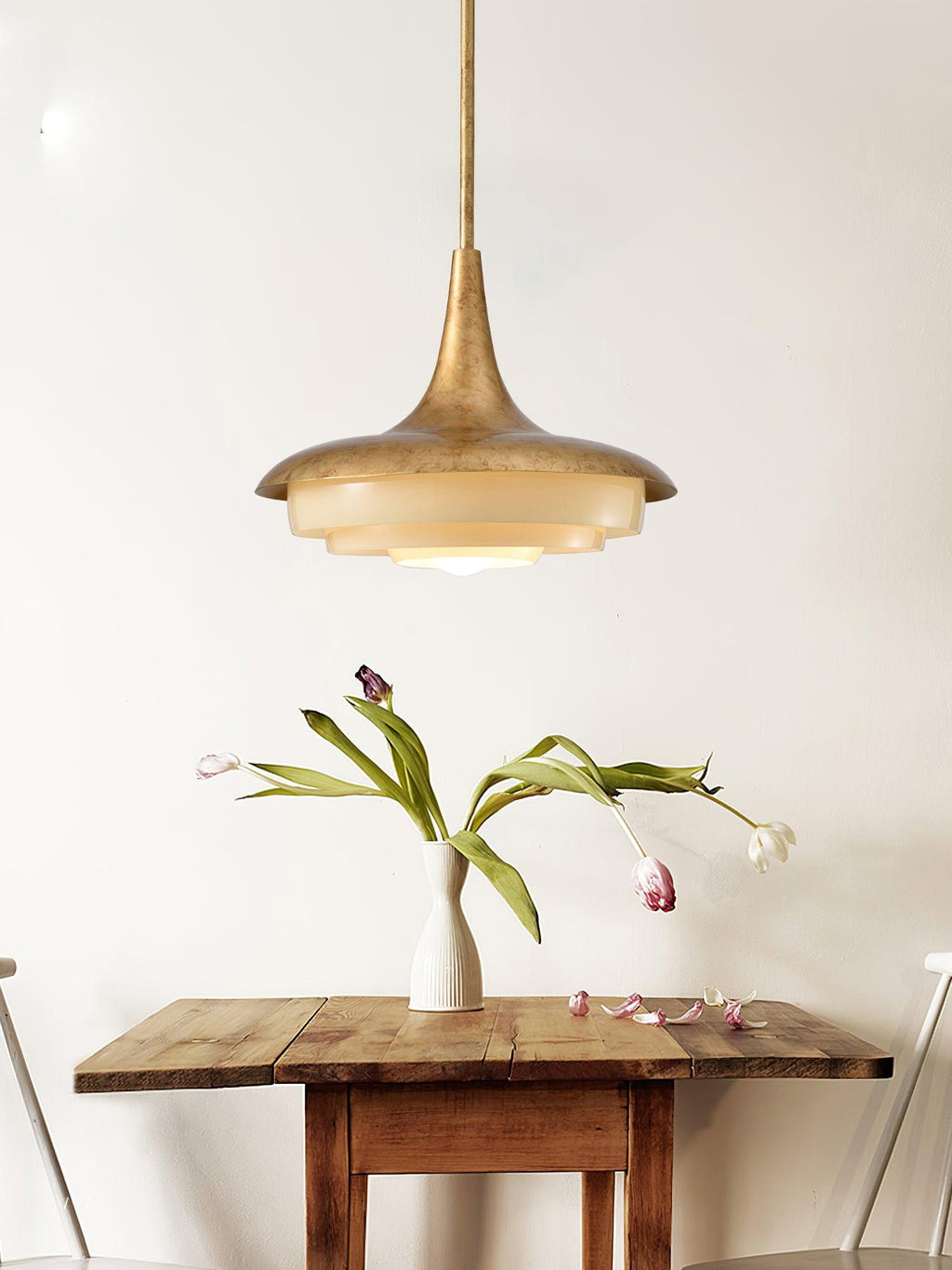 Vioce Mid-Century Modern Glass Pendant Light