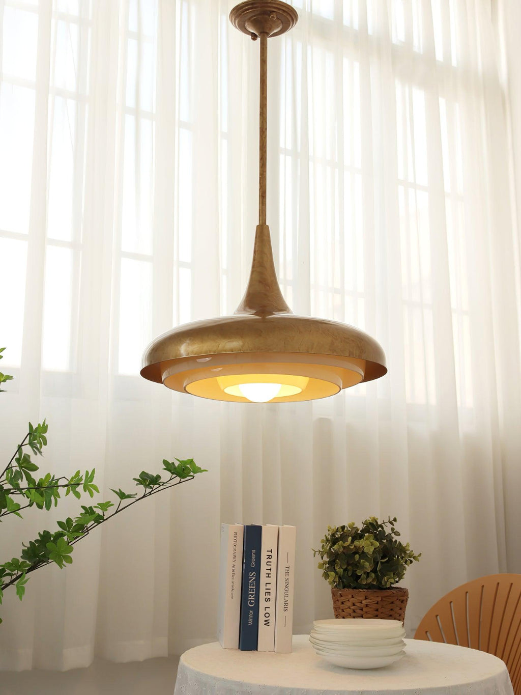 Vioce Mid-Century Modern Glass Pendant Light