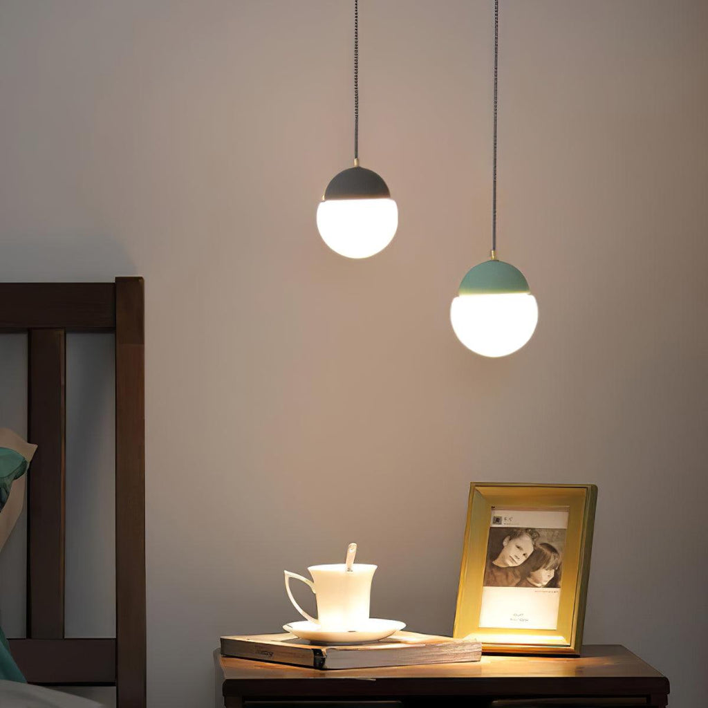 Ilraearis  Glass Pendant Light