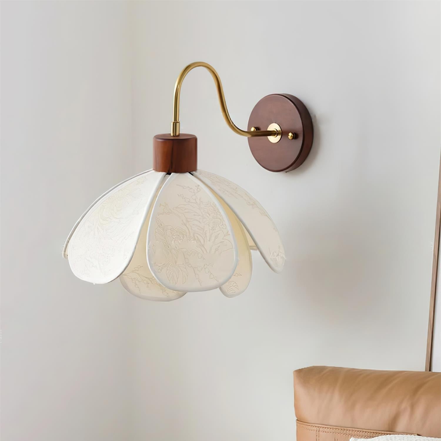 Ritta Vintage Floral Wall Lamp