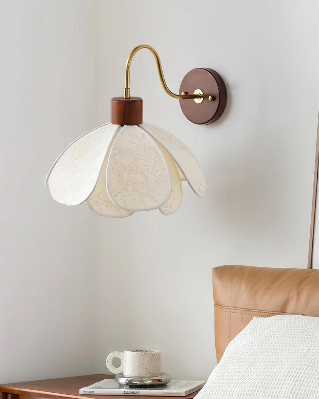 Florayne Vintage Floral Glass Wall Lamp