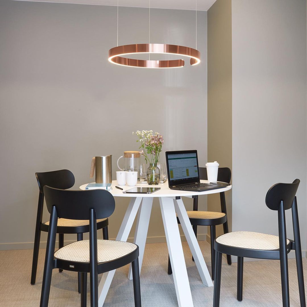 Zelaeora Modern Minimalist Chandelier