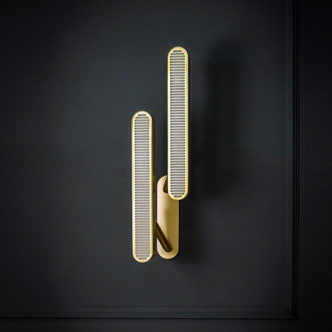 Lustra Wall Lamp Brass Slotted Grill