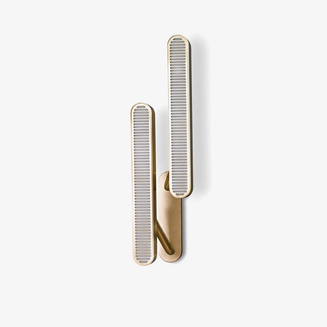 Lustra Wall Lamp Brass Slotted Grill