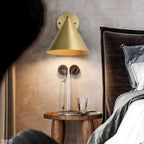 Lustra Wall Lamp Cone Brass Minimalist