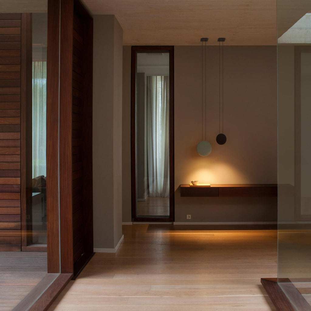 Averis Resin Artistic Pendant Light