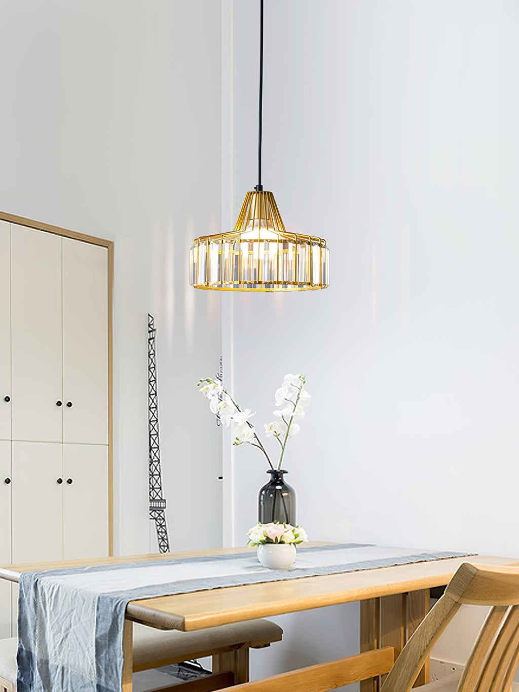 Neris Contemporary Pendant Lamp