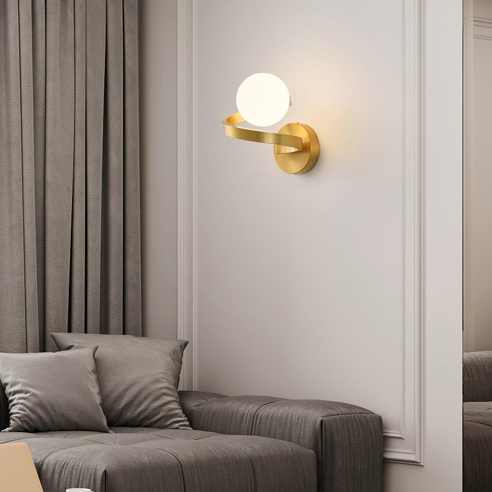Curved Wall Lamp Brass Spiral