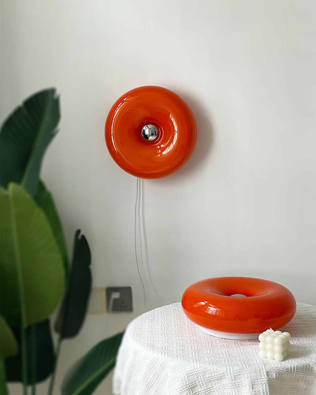 Donuts Retro Orange Wall Lamp
