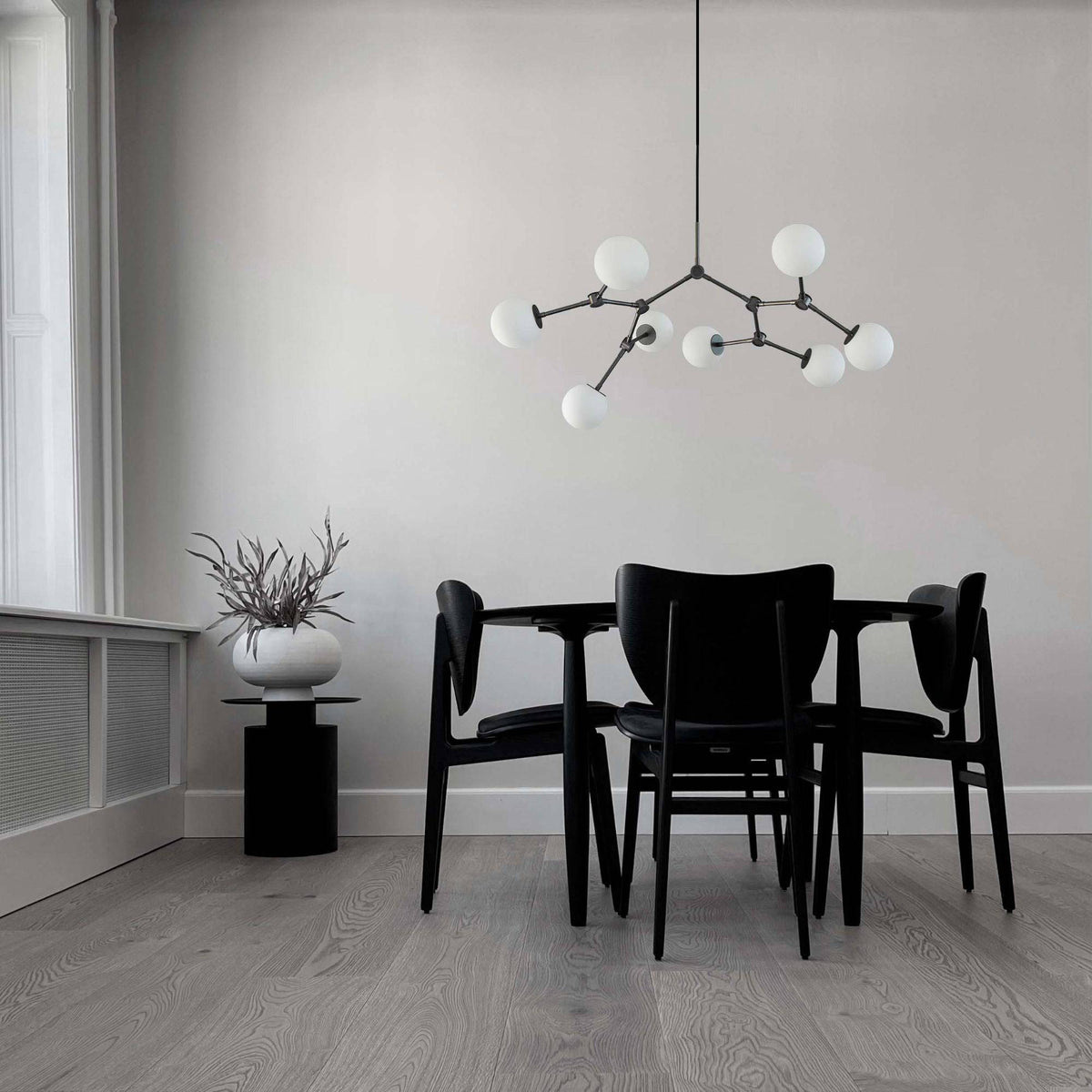 Halo Modern Minimalist Ball Black Glass Chandelier