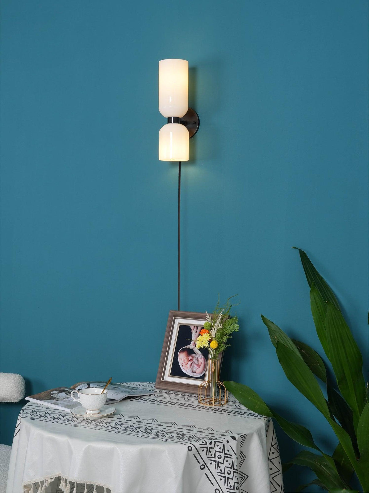 Lylaearis Nordic Art Plug-In Glass Wall Lamp