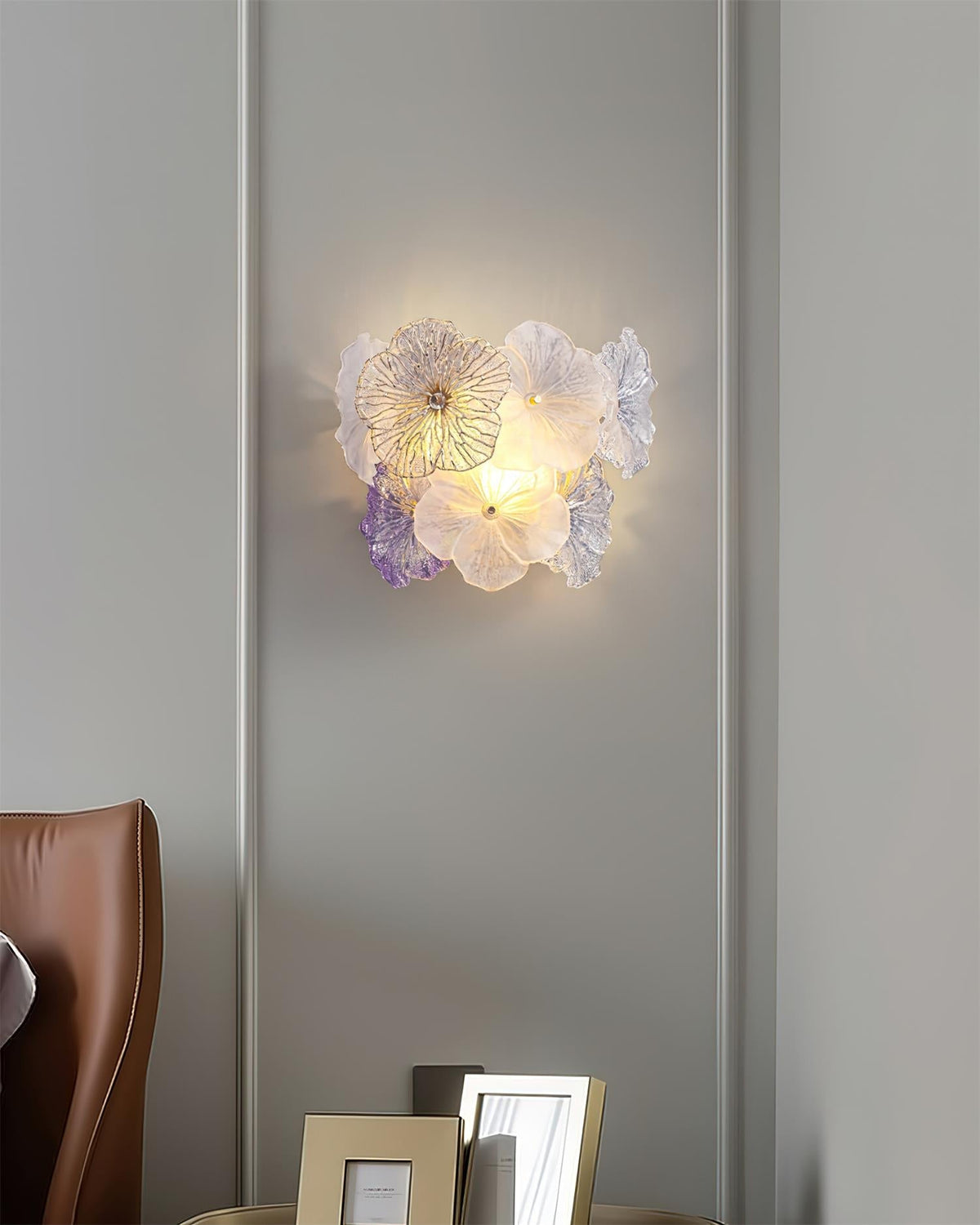 Elaria Wall Lamp Glass Petal Accent