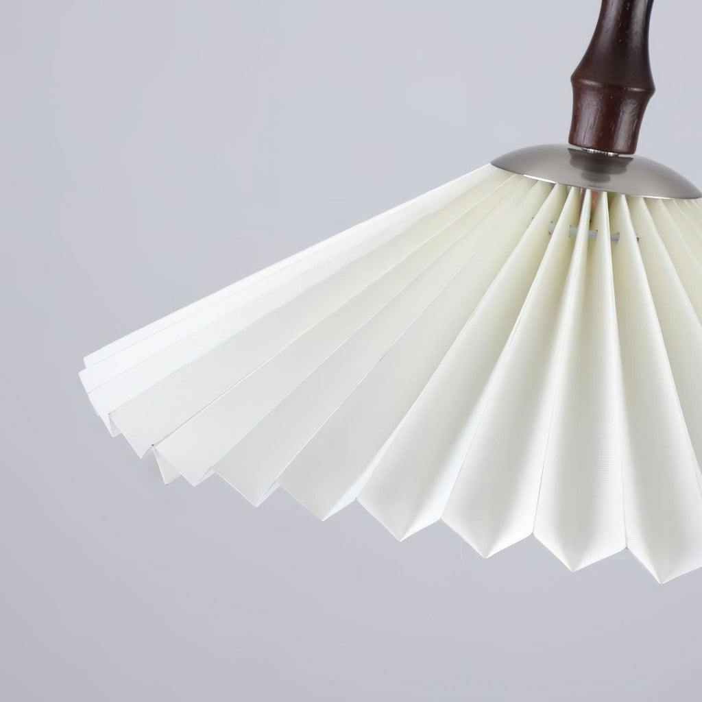 Petal Fashion Wood Pendant Lamp
