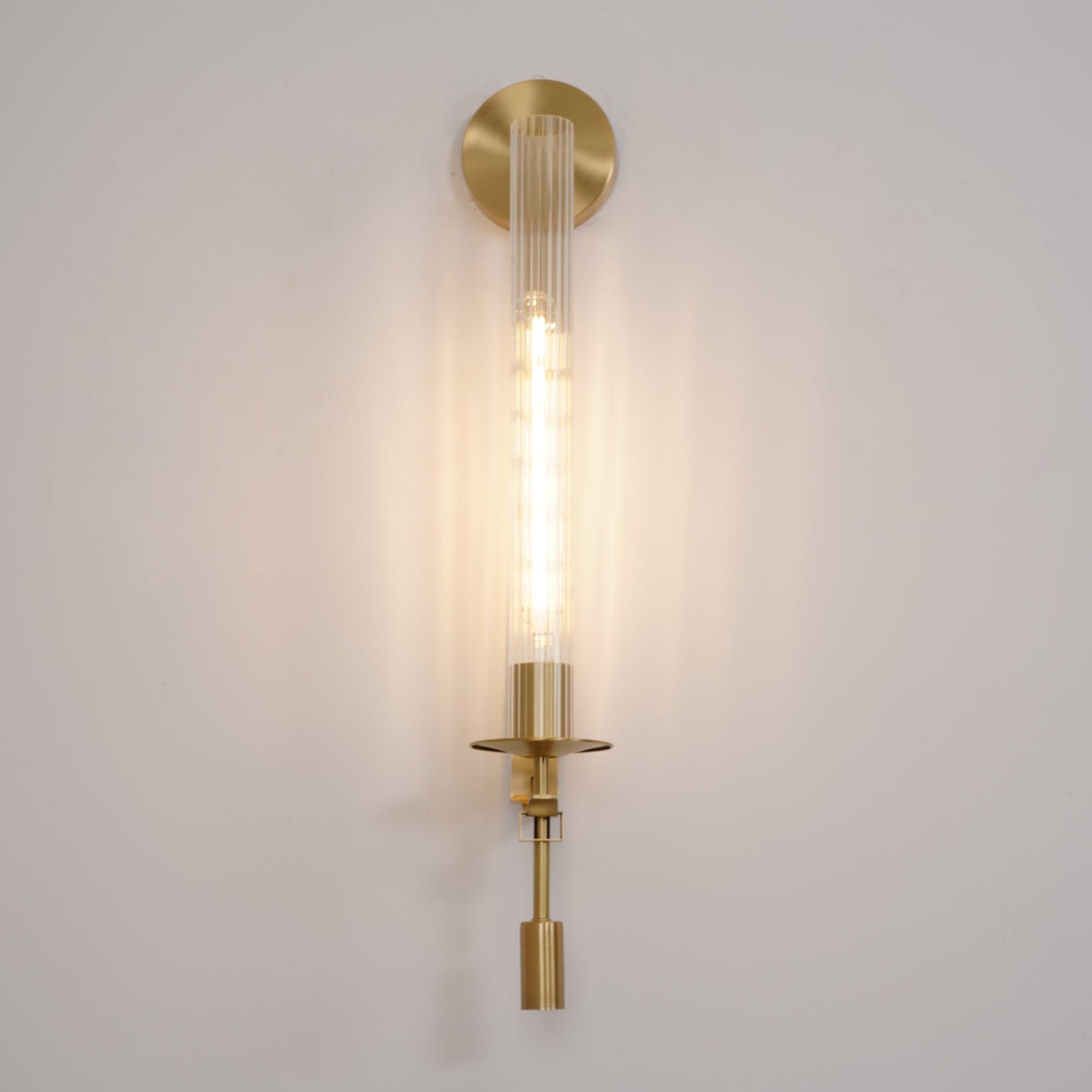 Lustra Wall Lamp Brass Minimalist Ribbed Glass