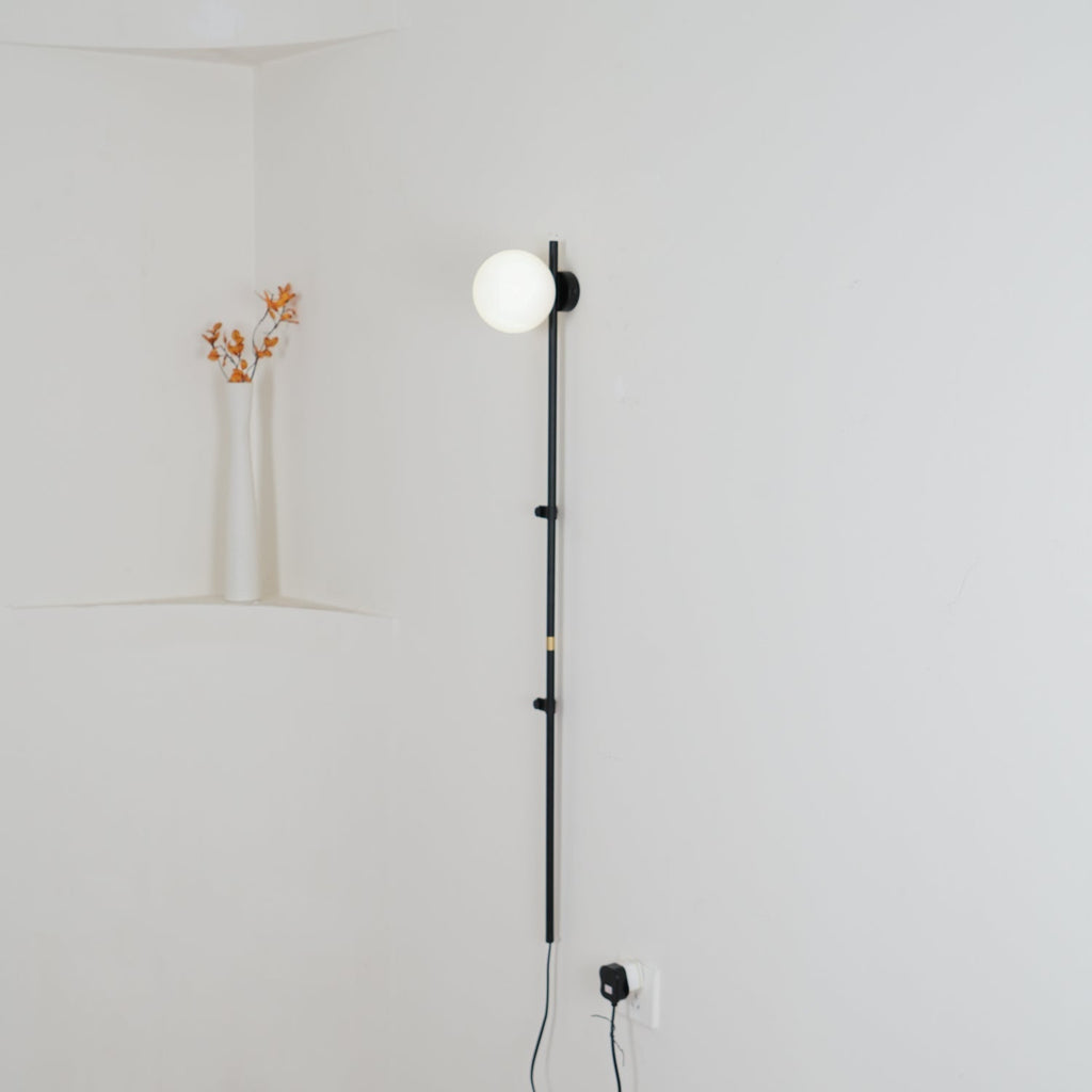 Curaeion Modern Minimalist Plug In Glass Wall Lamp