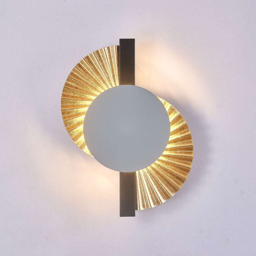 Fan Minimalist Metal Wall Light