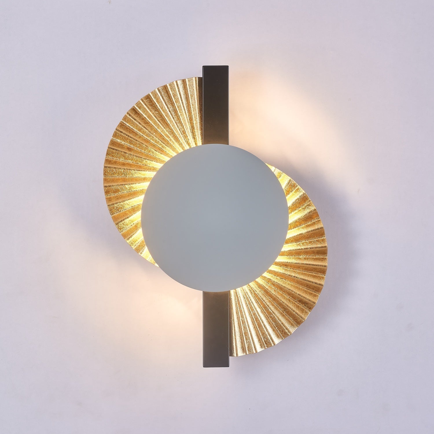 Fan Minimalist Metal Wall Light