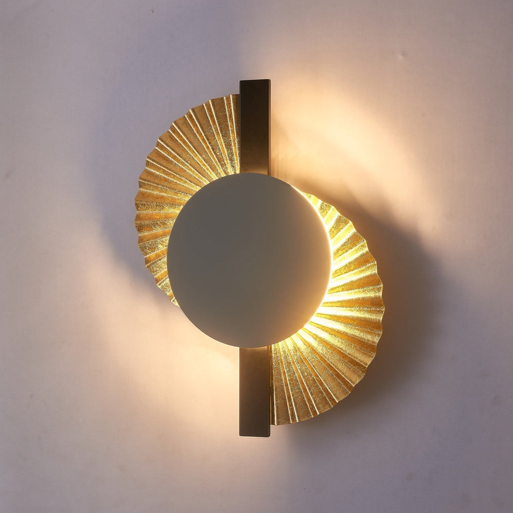 Fan Minimalist Metal Wall Light