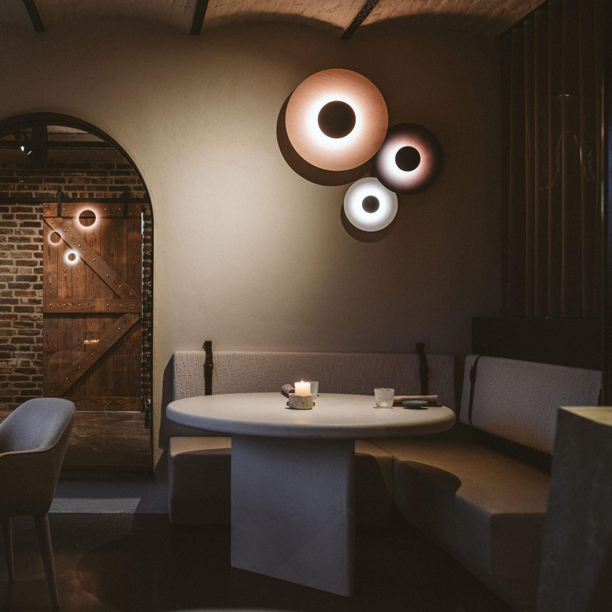 Erlirora Simplicity Glow Plug-in Wall Light