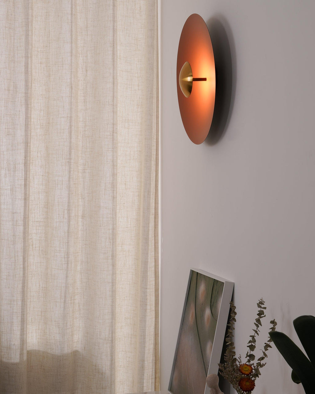 Erlirora Simplicity Glow Plug-in Wall Light