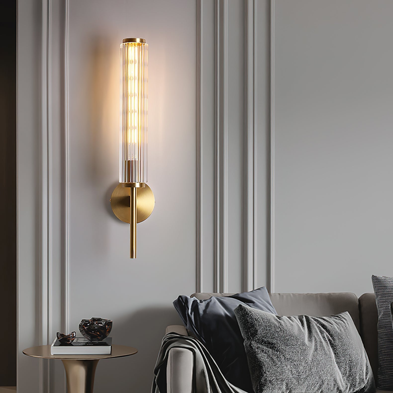 Cemaros Premium Linear Brass Glass Wall Light