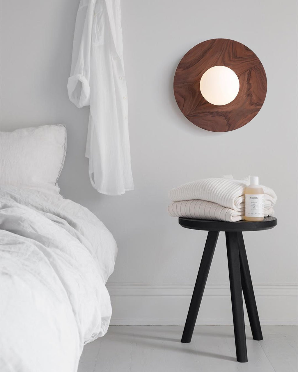 Arlirir Modern Minimalist Wooden Glass Wall Light