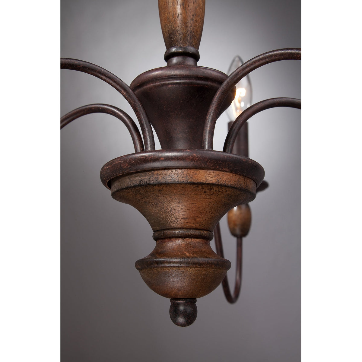 Cutheus Vintage Industrial Wooden Chandelier