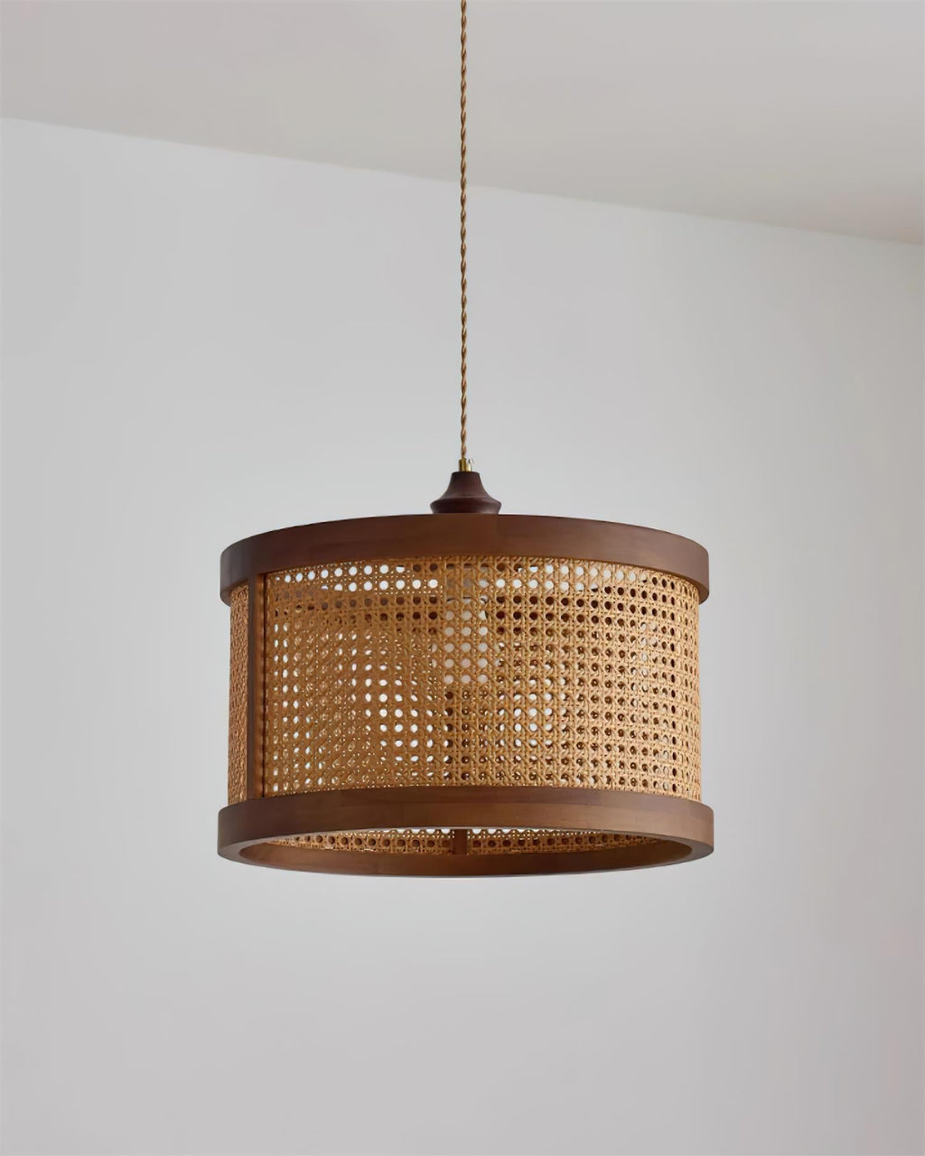 Gudon Woven Rattan Pendant Lamp