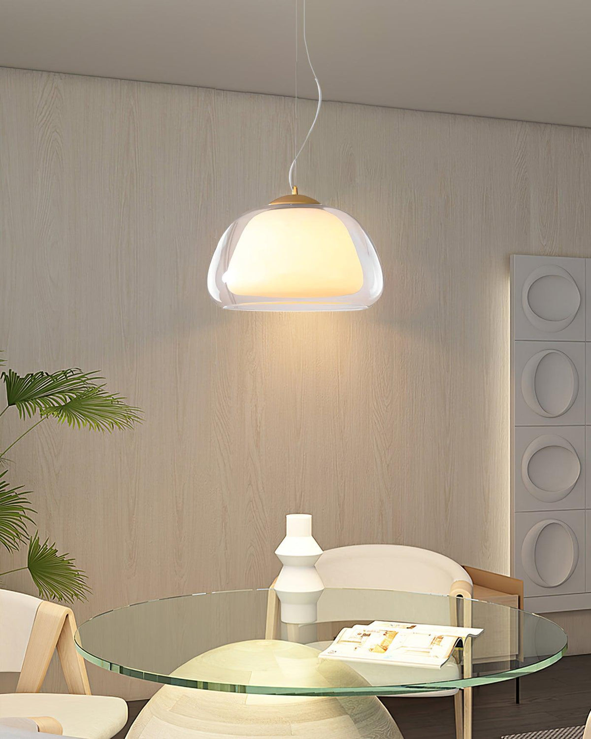 Elvo Glass Pendant Light